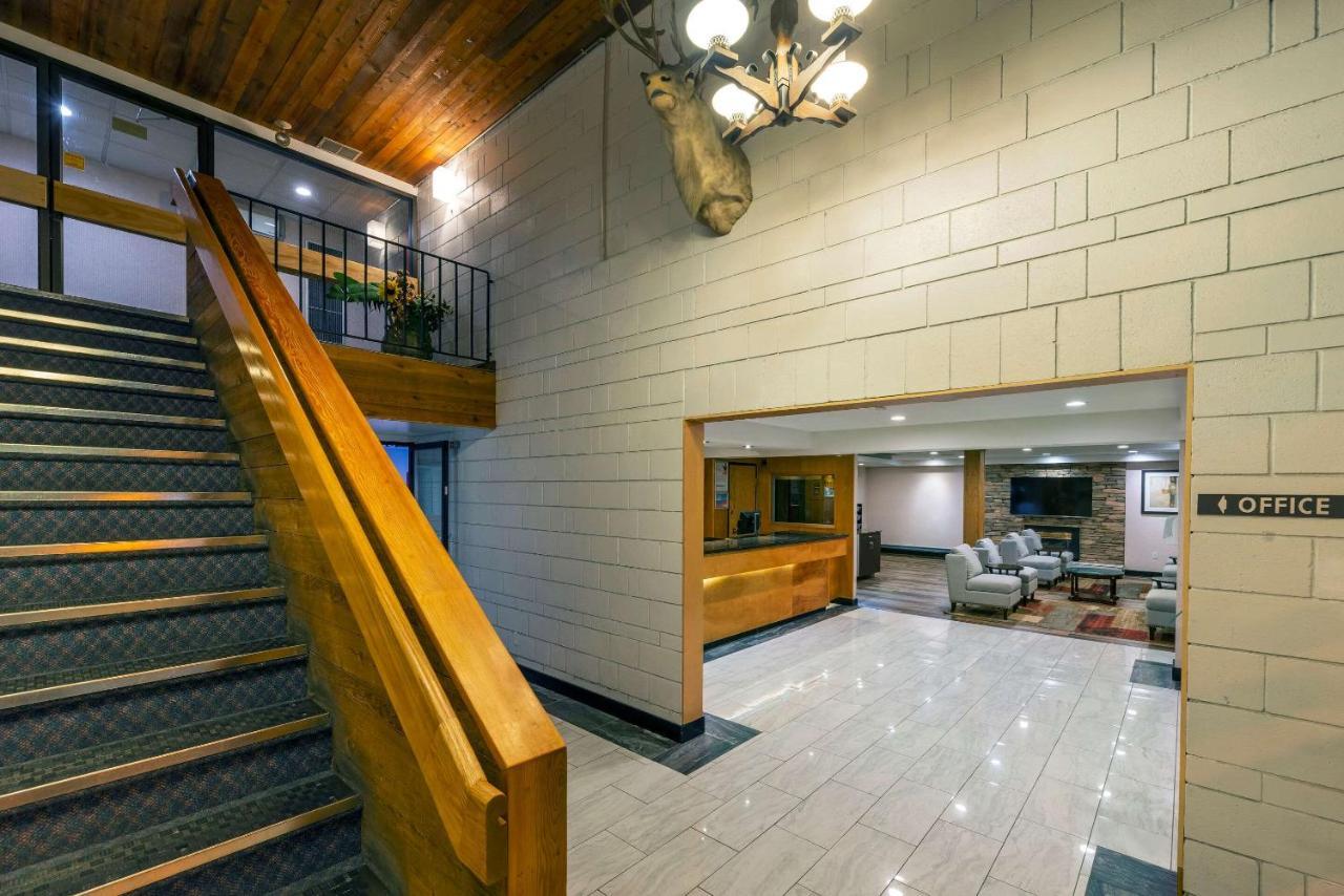 Prestige Riverside Lodge Quesnel Exterior photo