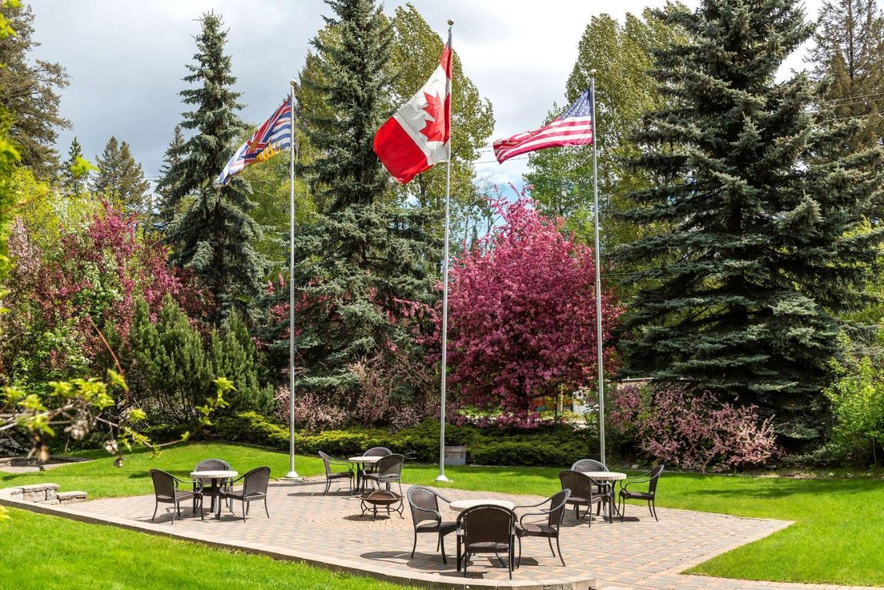 Prestige Riverside Lodge Quesnel Exterior photo